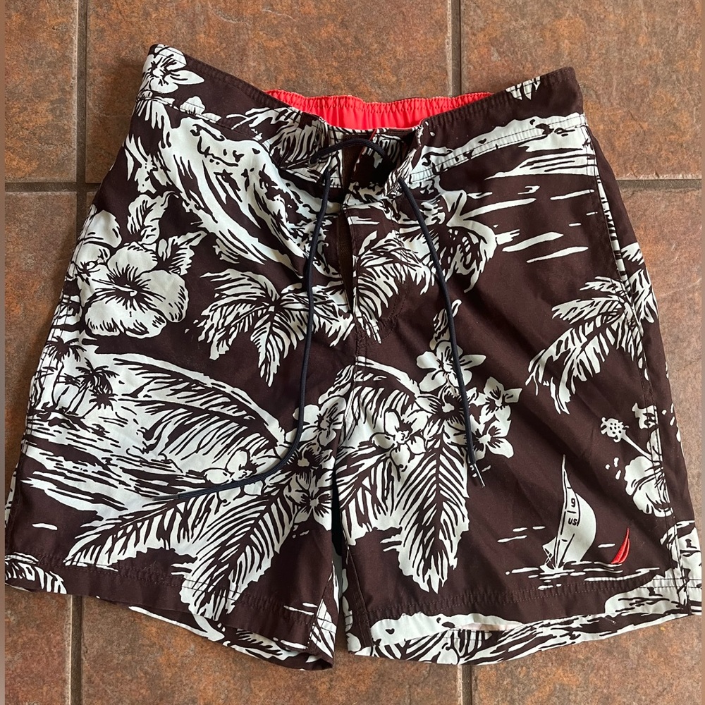 Palm Tree Men’s Nautica Swimshorts/BoardShorts Lined Never Worn- Size Small